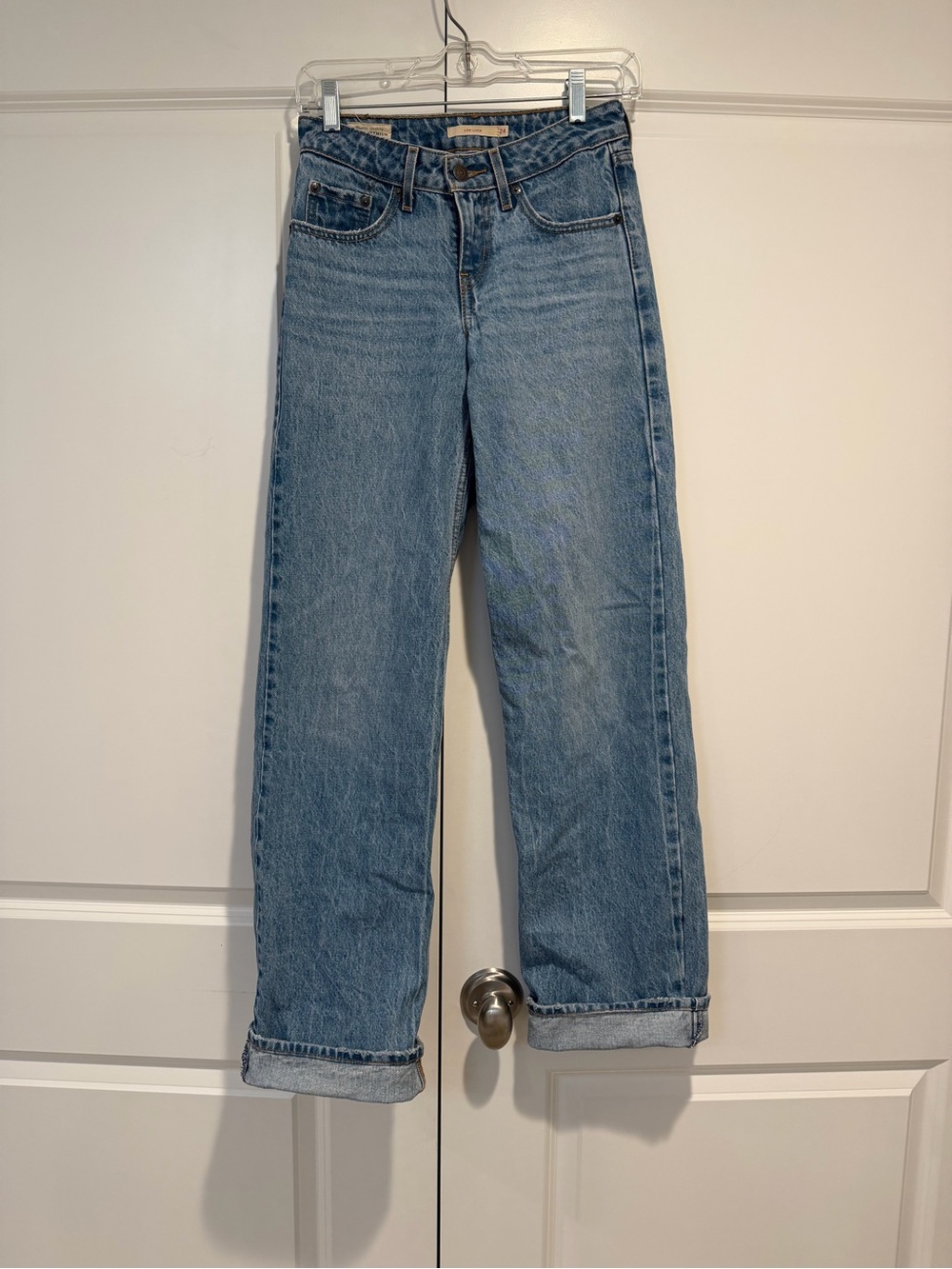 Levi’s Low Loose Jeans - Picture 2 of 4